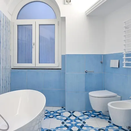 Maison Blu Royal